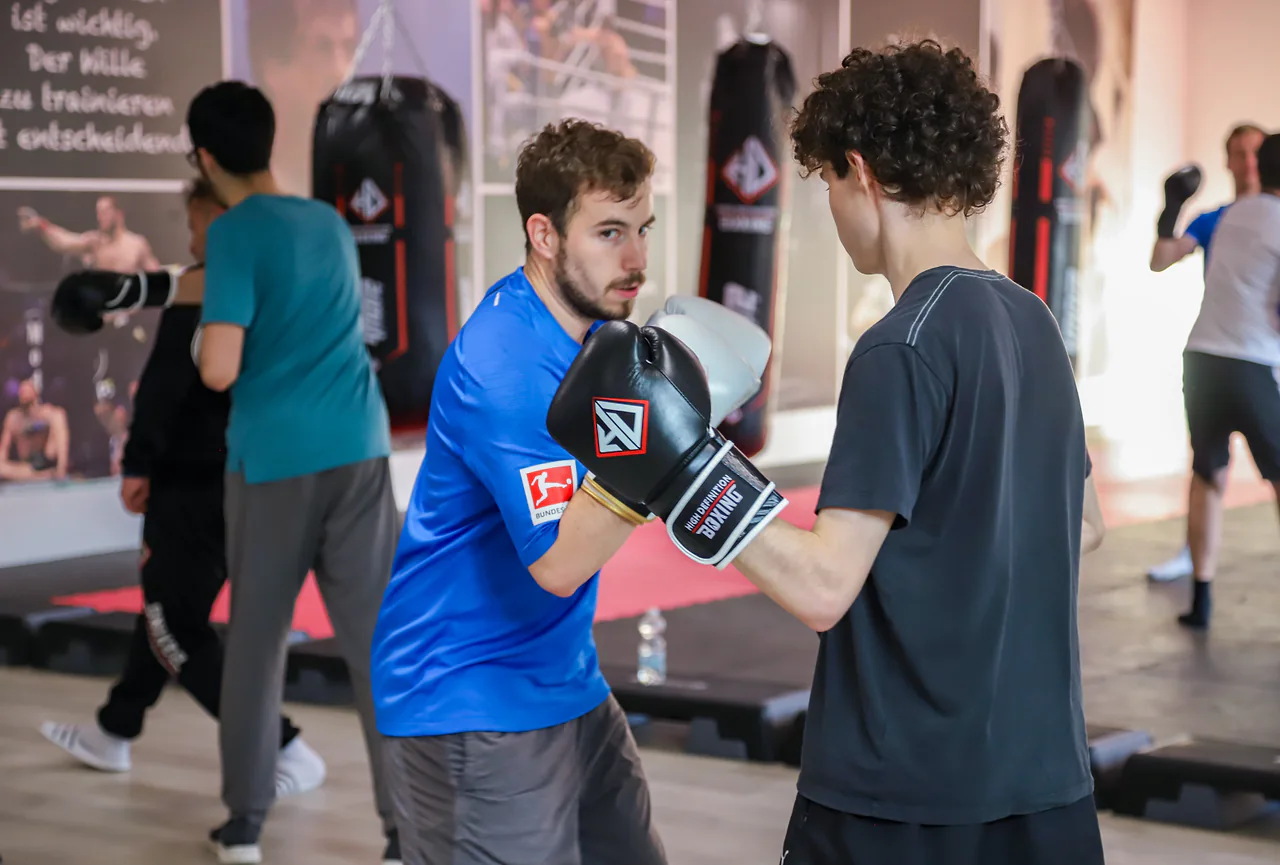 Pratzentraining zwischen mehreren Trainingsgruppen